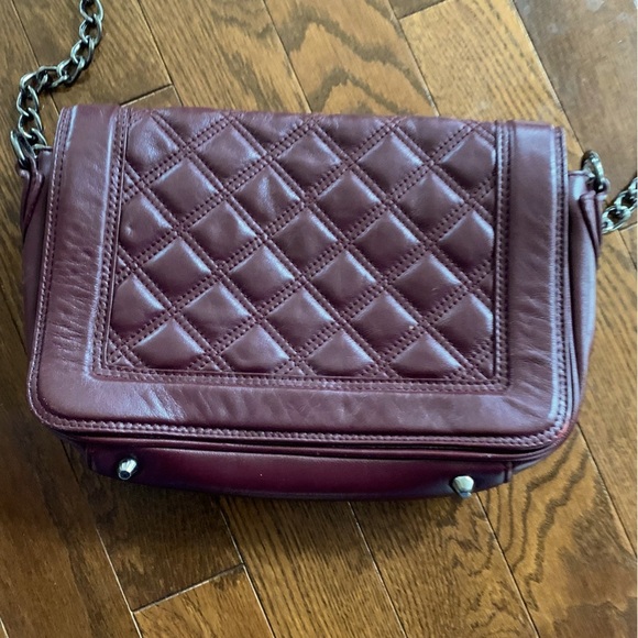 Danier Leather Crossbody Chain Strap - Picture 10 of 10